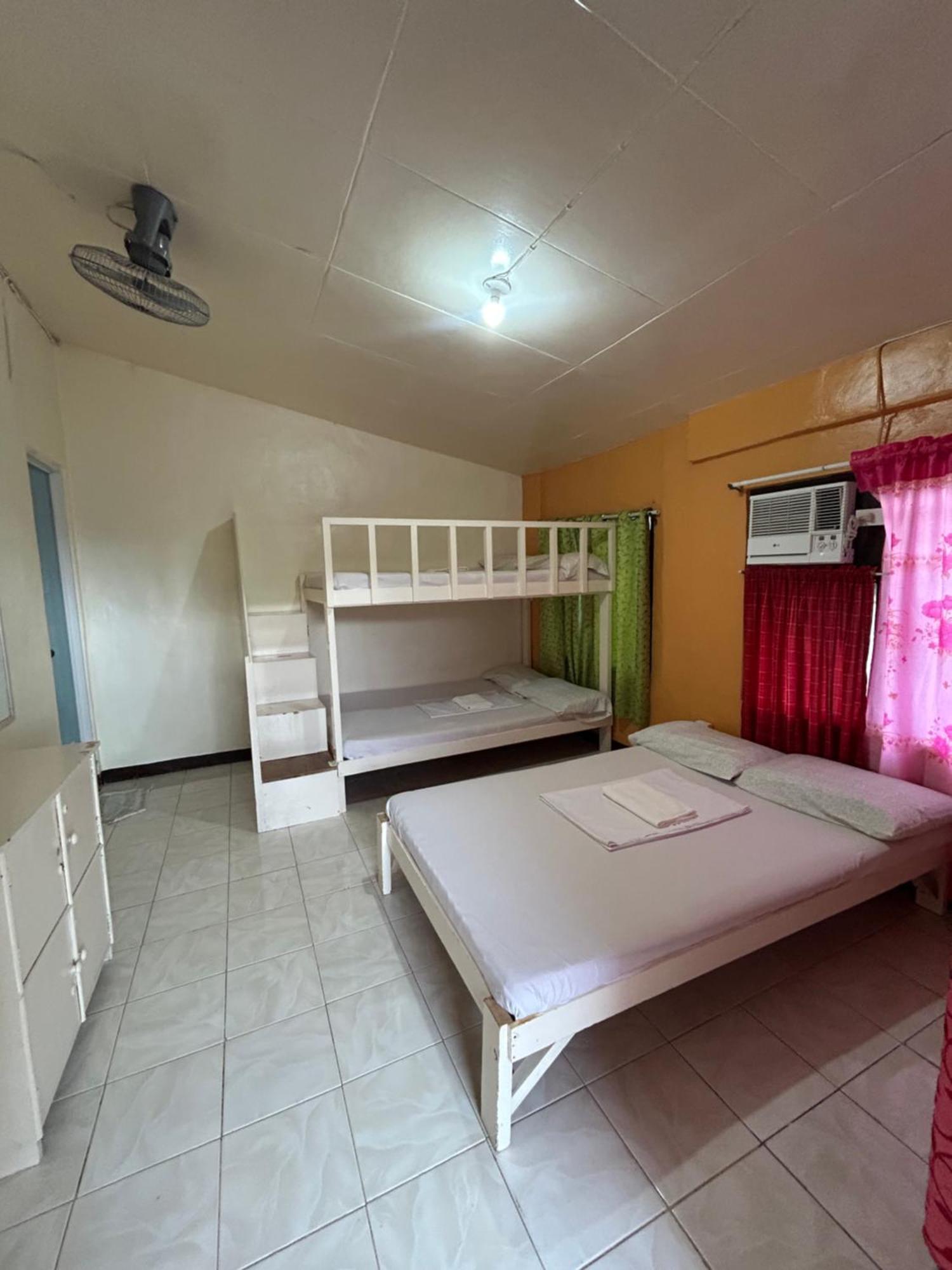 The Biggies Inn Oslob Exterior photo